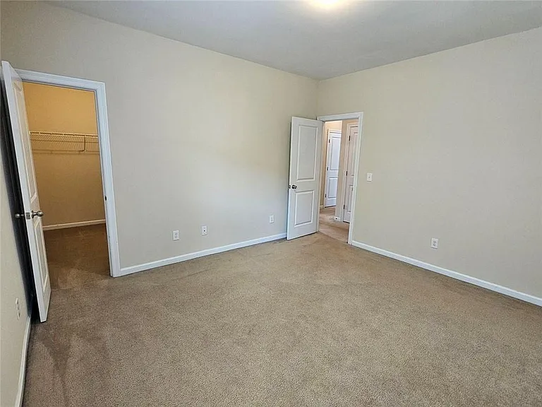 3755 Long Lake Dr — Photo 16