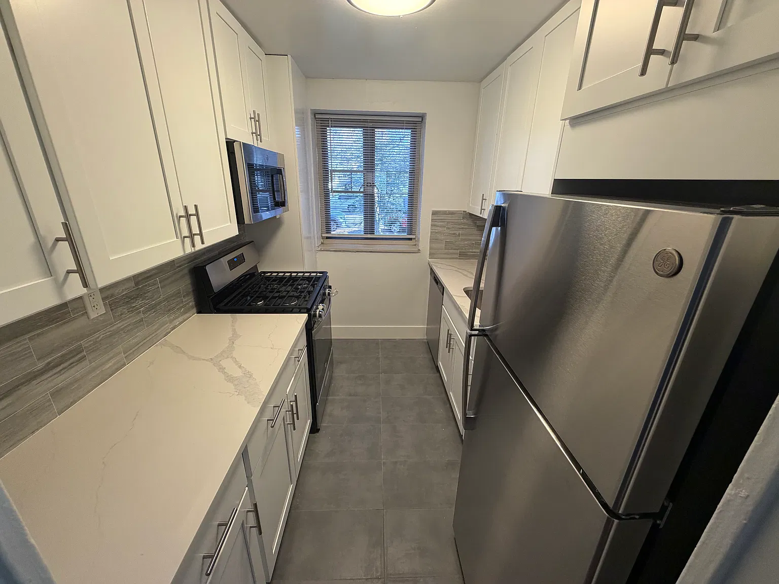 2 bed, $2,725 — Photo 4