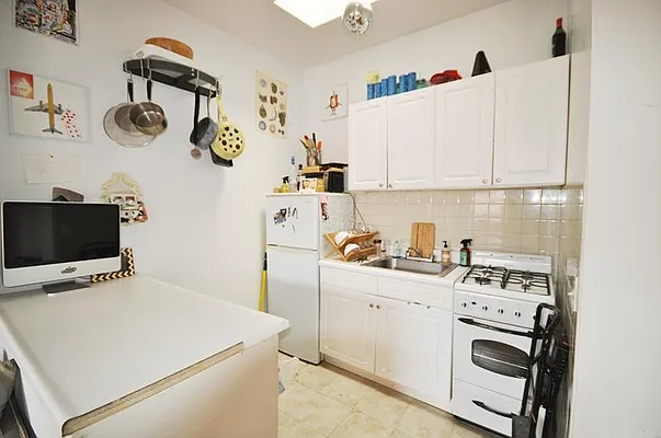 Rented by Keller Williams NYC | media 12