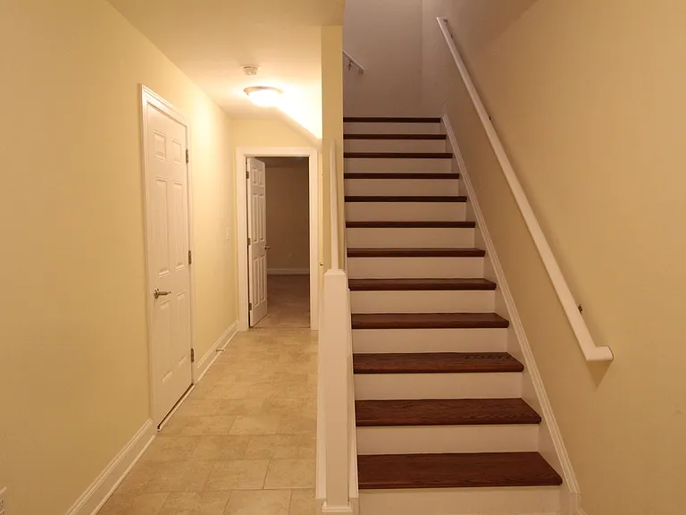 374 Tanzanite Dr — Photo 2
