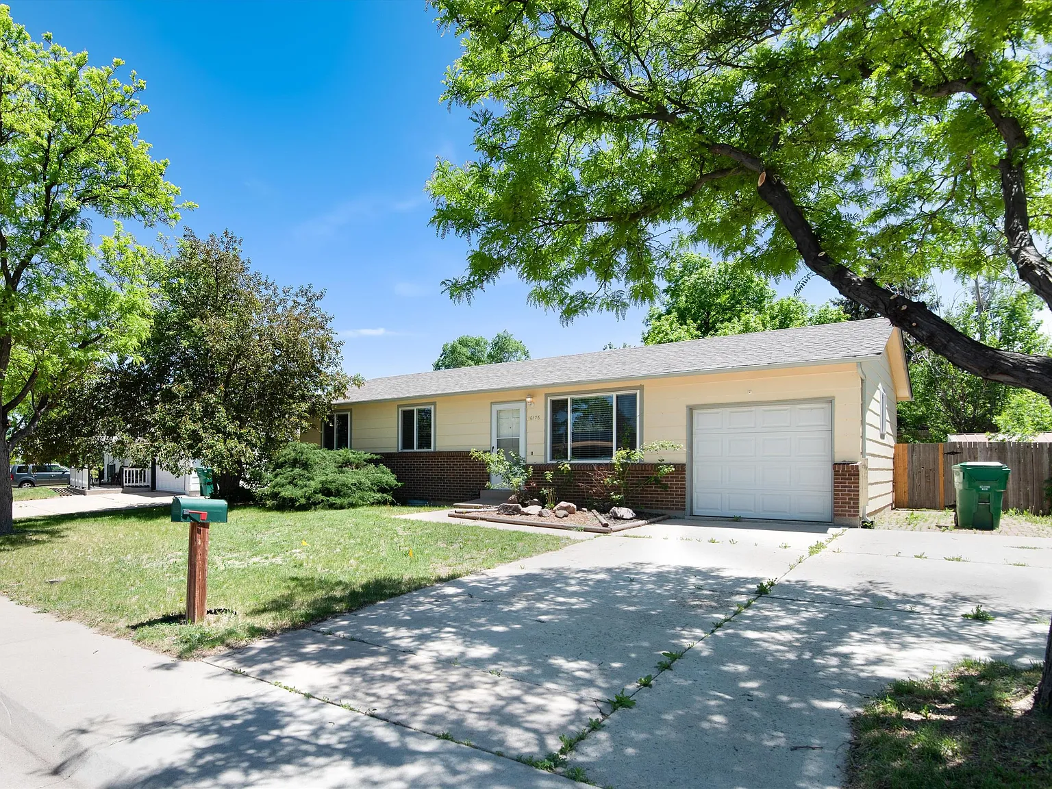 16176 E Bates Dr - - — Photo 3
