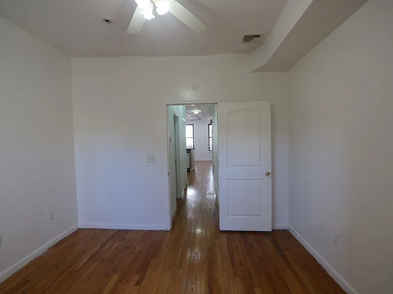 158 Sherman Ave #3R — Photo 10
