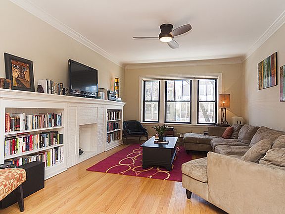 2nd image of 5250 N Paulina St #1