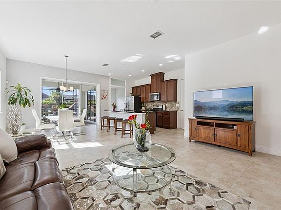 5th image of 4902 W FOUNTAINWOOD DRIVE