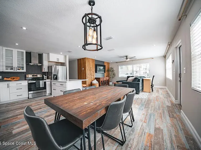 208 W Seminole Ave #1 — Photo 5