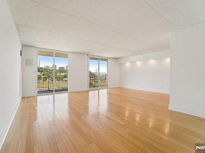 1077 River Rd APT 1014, Edgewater, NJ, 07020