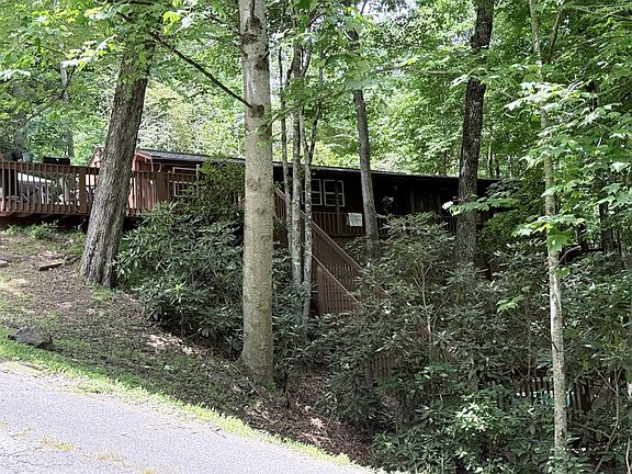 2nd image of 4354 Wildcat Ln