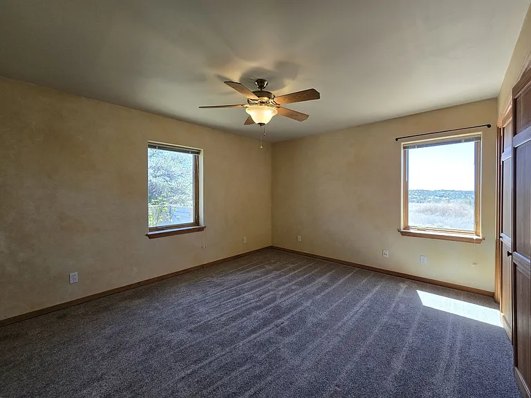 4 Alma Ct — Photo 21