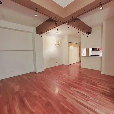 Rented by New York Residence | media 14