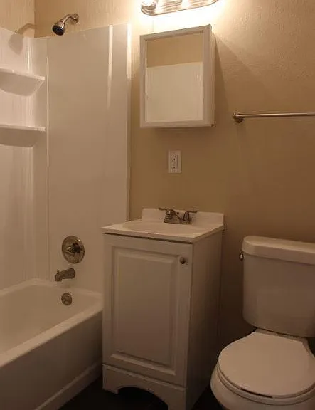 1215 Brush Creek Blvd — Photo 6