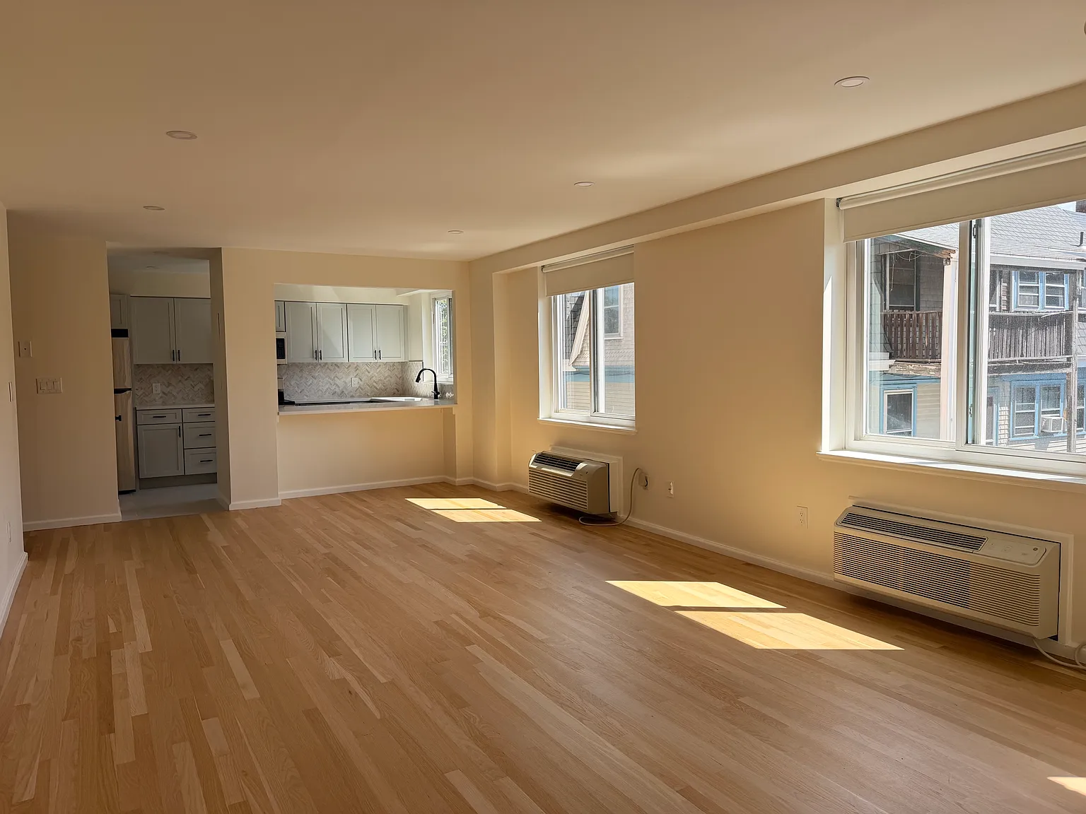 2 bed, 1068 sqft, $5,000 — Photo 3