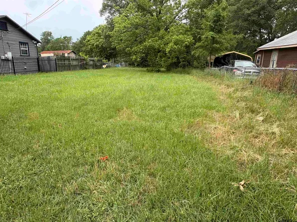 2120 N Gaston Ave, Tyler, TX 75702