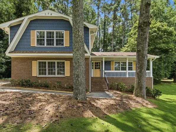 1750 Lamancha Dr, Lawrenceville, GA 30044