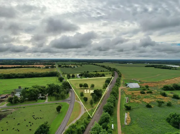 30494 Overstreet Rd, Sedalia, MO 65301