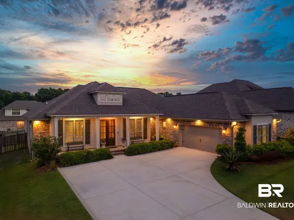 303 Garrison Blvd, Fairhope, AL 36532