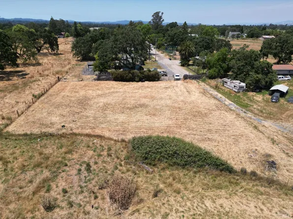 3005 Dalley Drive, Santa Rosa, CA 95407