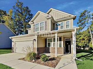 94 Lindridge Dr, Lilburn, GA 30047