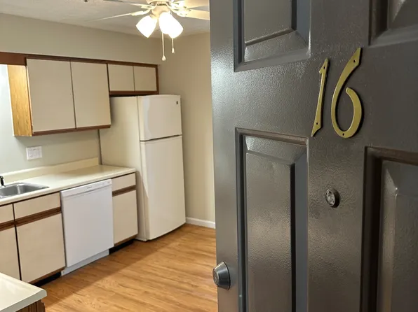 89 Manley Rd #16, Auburn, ME 04210