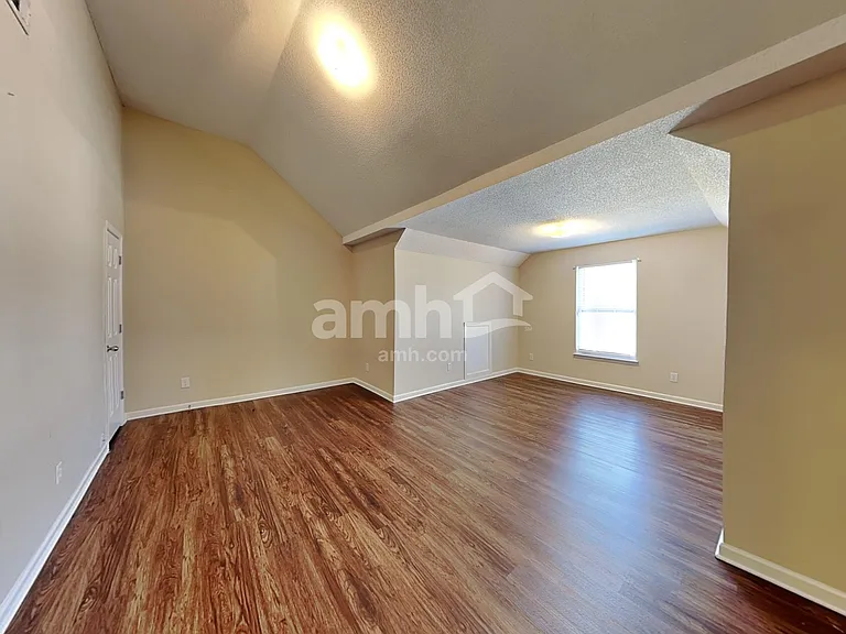 298 Sheffield Ln — Photo 23