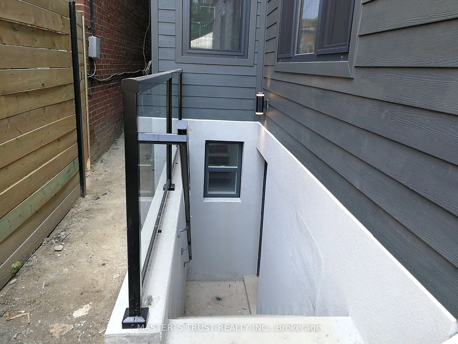 2 bed, $2,600 — Photo 2