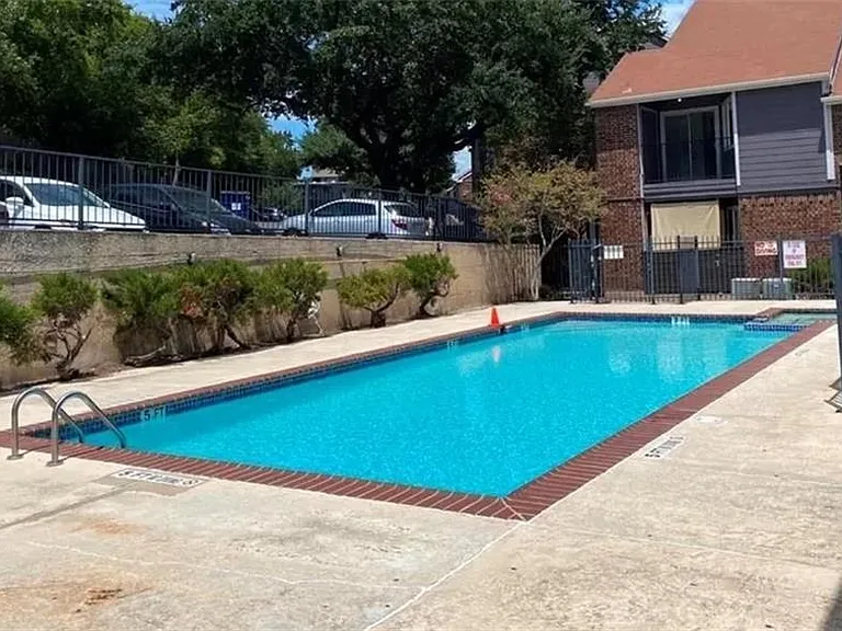 1840 Burton Dr #190 — Photo 17