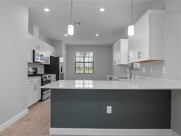 5th image of 18660 Ives DR