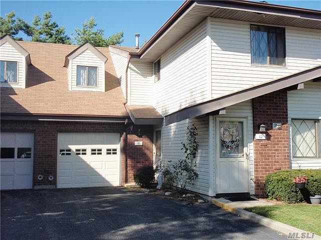 1st image of 81 Cambridge Dr W
