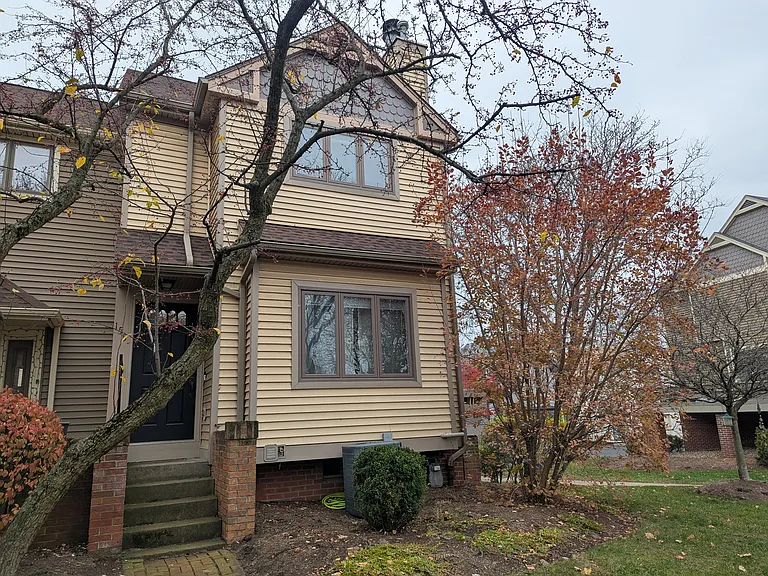 155 Cornhill Pl — Photo 3