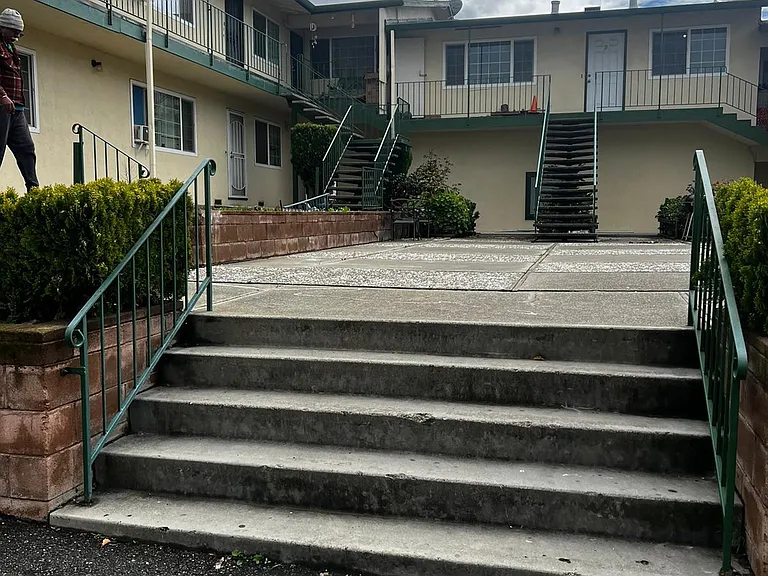 25538 Del Mar Ave #13 — Photo 8