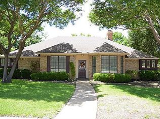 3715 Bishop Hill Dr, Carrollton, TX 75007