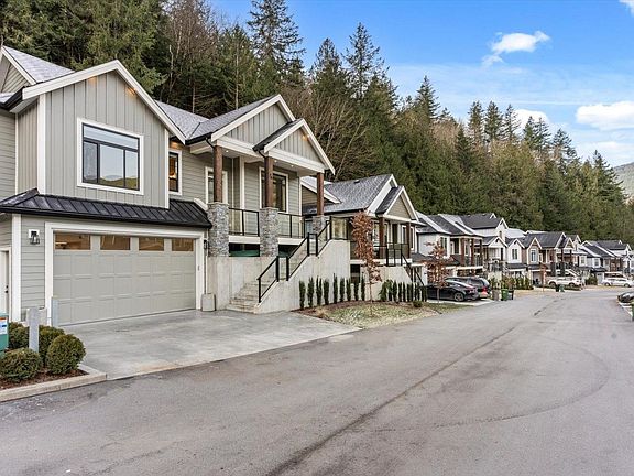 2nd image of 1880 Columbia Valley Rd #74