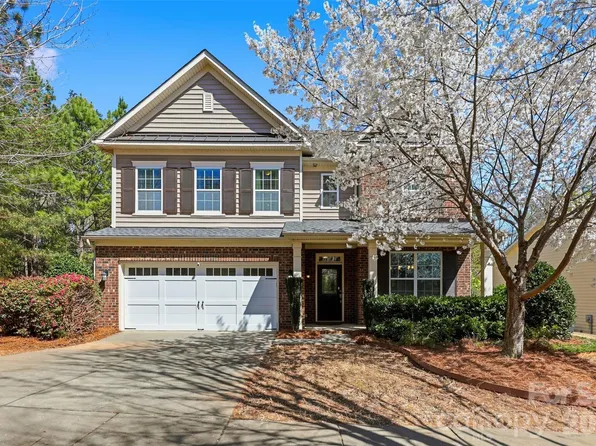 962 Treasure Ct, Fort Mill, SC 29708