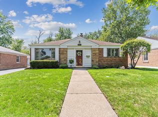 2223 Hawthorne Rd, Homewood, IL 60430