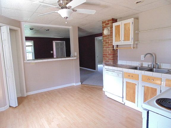 5th image of 28367 Artis Cir