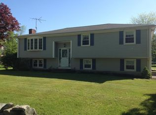 119 Lakeside Dr, Bridgewater, MA 02324