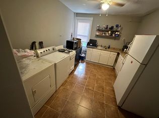 250 S 44th St #2R, Philadelphia, PA 19104