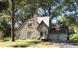 2909 Hatherly Dr, Saint Louis, MO 63121