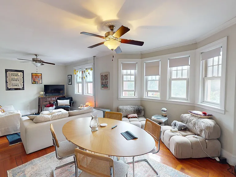 1219 Beacon St #7 — Photo 4