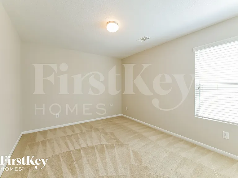 9909 Hyacinth Way — Photo 11