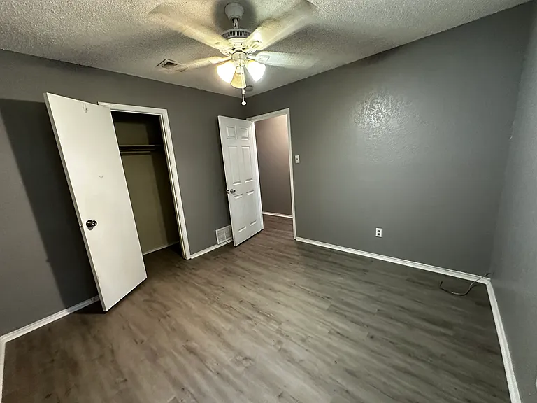 400 Allison Ln — Photo 14