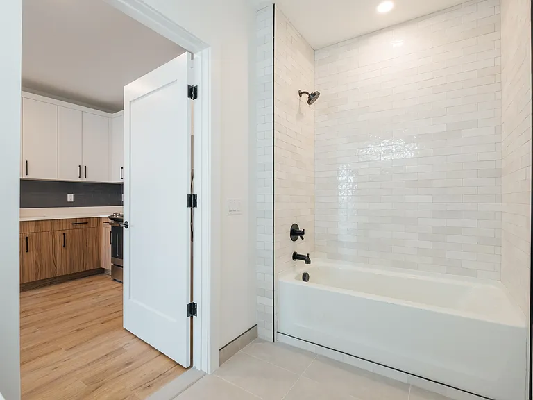67 Dr Martin L King Blvd #103 — Photo 9