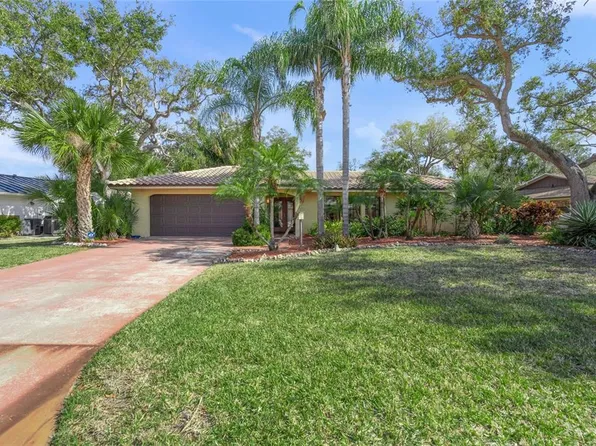 4049 Southwell Way, Sarasota, FL 34241