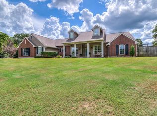 1025 S Carolyn Dr, Choctaw, OK 73020