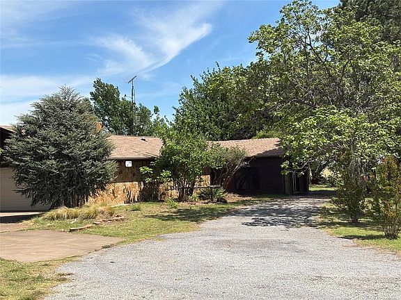 2nd image of 10296 N 2310th Rd
