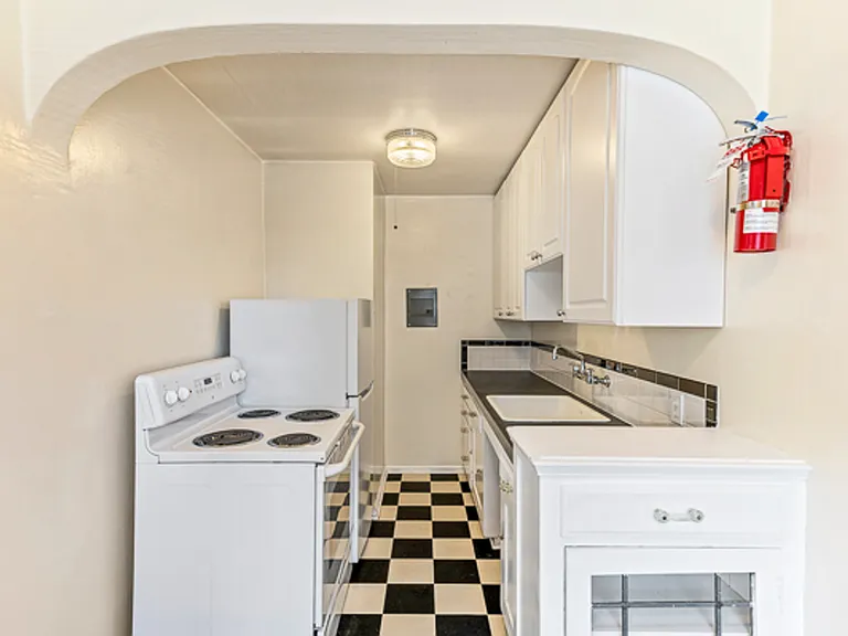 Grex Apartments — Photo 14