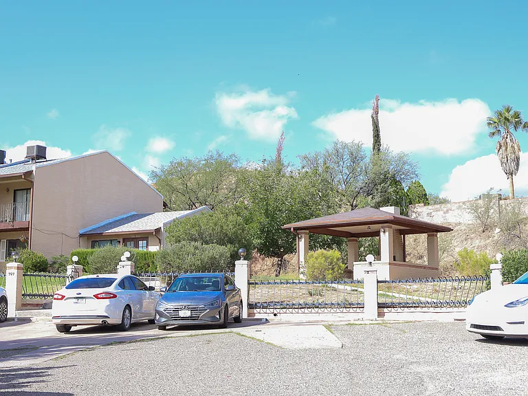 797 W Mesa Verde Dr #11 — Photo 11