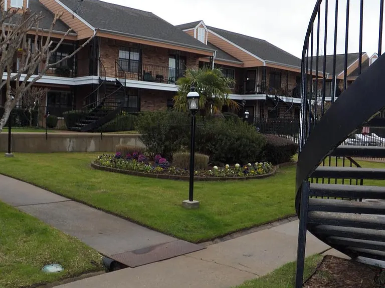 400 W South Town Dr #107 — Photo 12