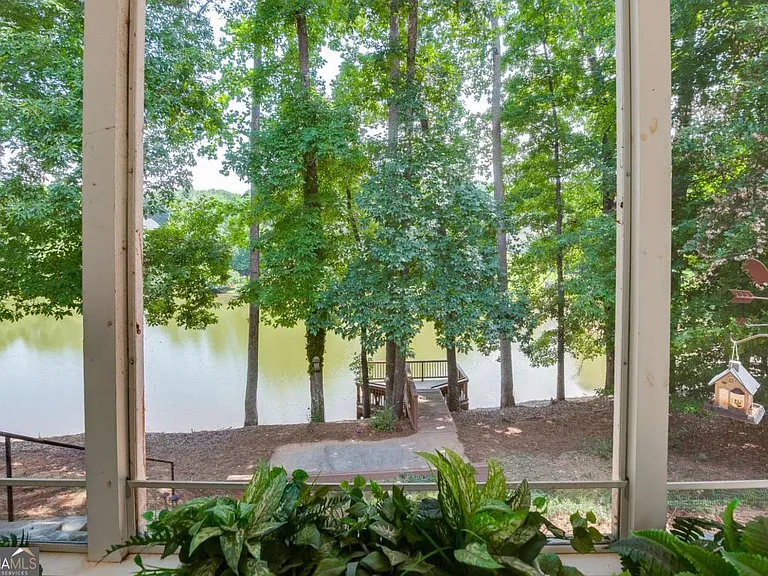 6440 Deep Woods Ct — Photo 36
