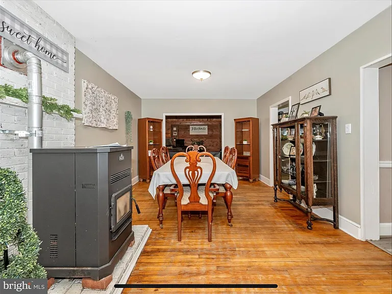 16960 Taylors Landing Rd — Photo 5