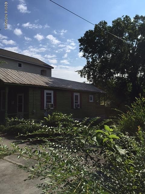 2nd image of 718 & 720 N 5th Avenue